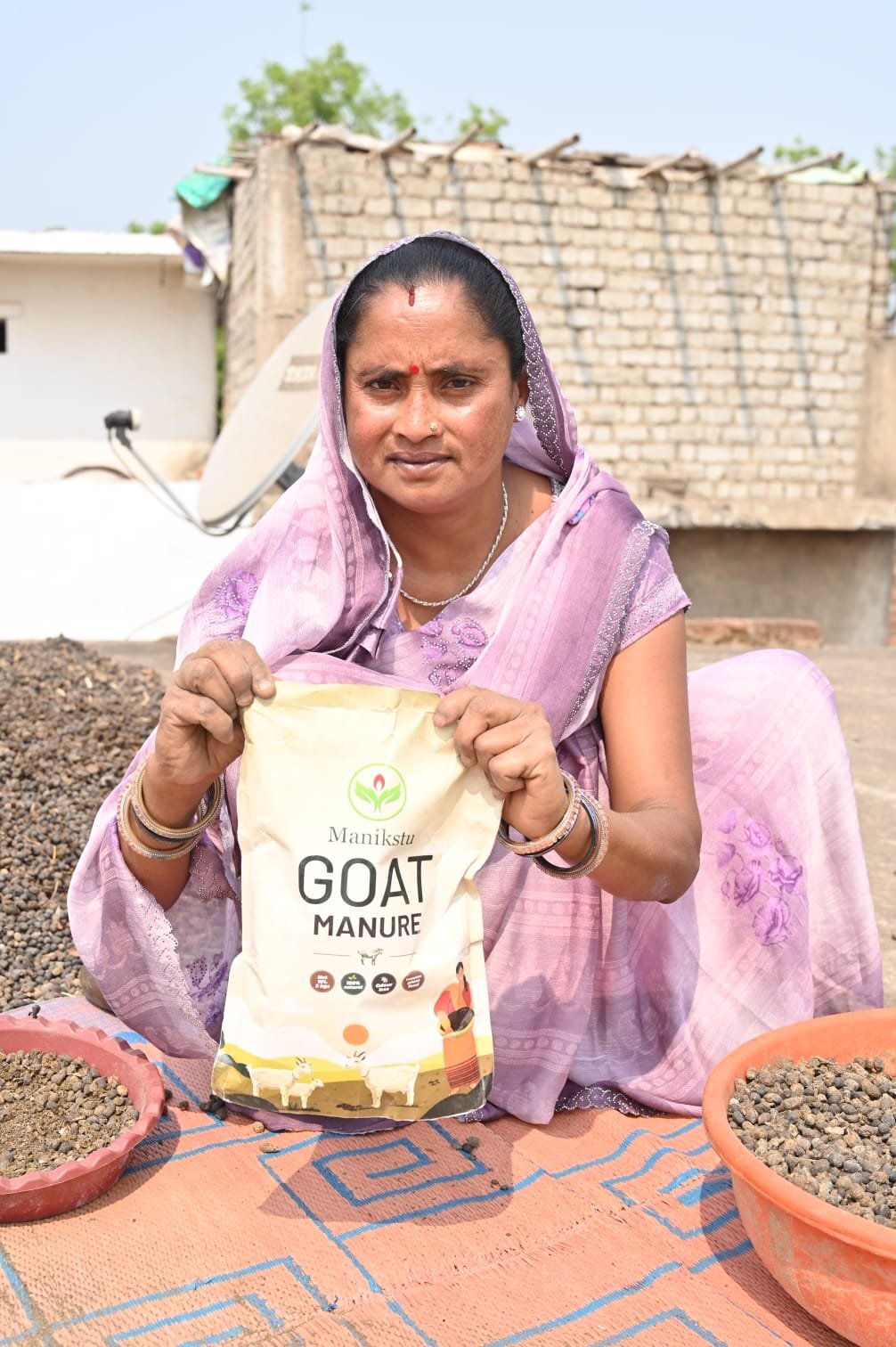 Goat manure packaging